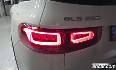 Mercedes-Benz GLB-Class 2021 2.0 гидро, миниатюра 9 Mercedes-Benz GLB-Class 2021 2.0 гидро, миниатюра 9