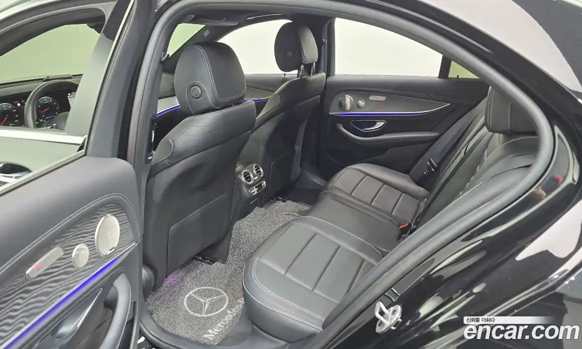 Mercedes-Benz E-Class 2021 2.0 гидро, фото 11