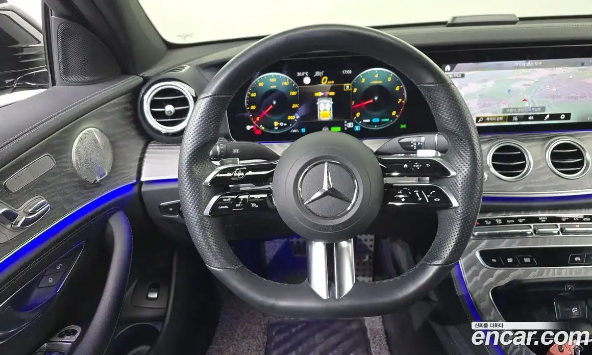 Mercedes-Benz E-Class 2021 2.0 гидро, фото 13