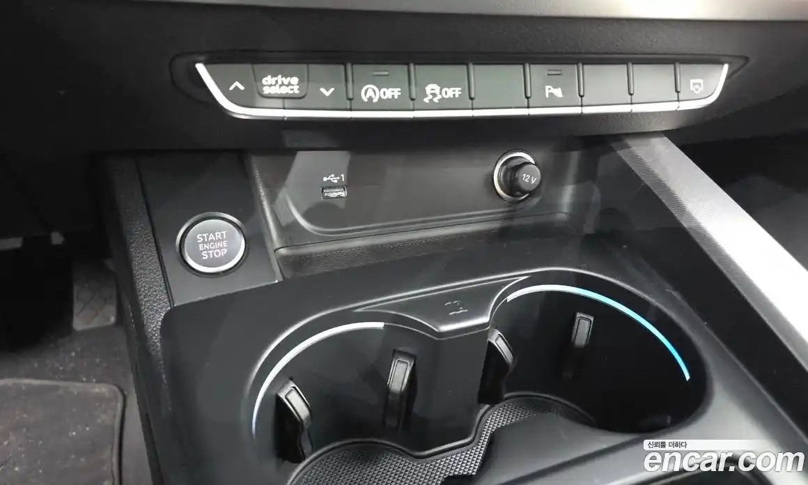 Audi A4 2022 2.0 автомат (гидро), фото 31