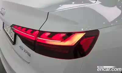 Audi A4 2022 2.0 автомат (гидро), миниатюра 9