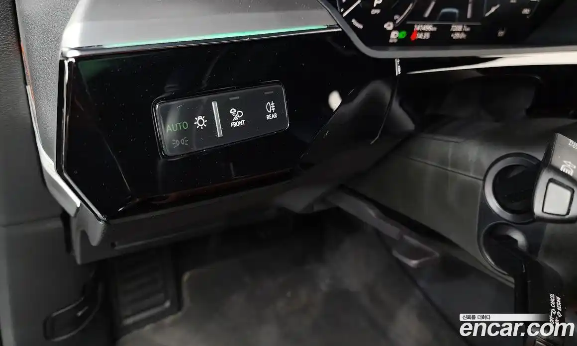 Audi e-tron 2021 0.2 автомат (гидро), фото 20