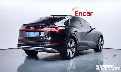 Audi e-tron 2021 0.2 автомат (гидро), миниатюра 2