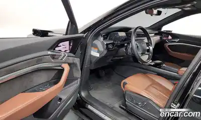Audi e-tron 2021 0.2 автомат (гидро), миниатюра 10