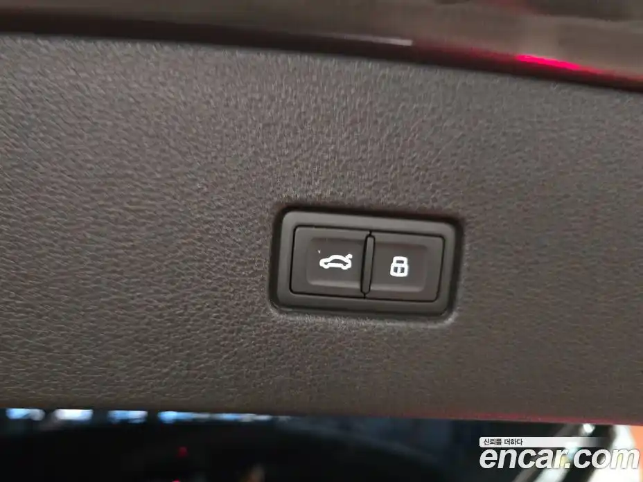 Audi Q8 2022 3.0 автомат (гидро), фото 19