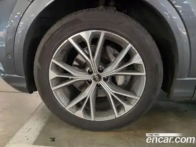 Audi Q8 2022 3.0 автомат (гидро), миниатюра 5
