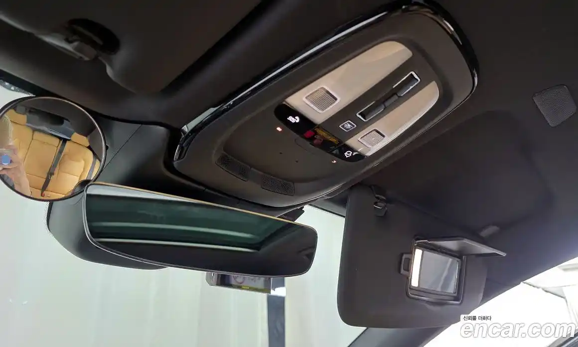 Volvo XC60 2022 2.0 автомат (гидро), фото 32