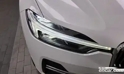 Volvo XC60 2022 2.0 автомат (гидро), миниатюра 8