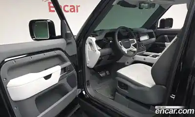 Land Rover Defender 2025 3.0 автомат (гидро), миниатюра 12