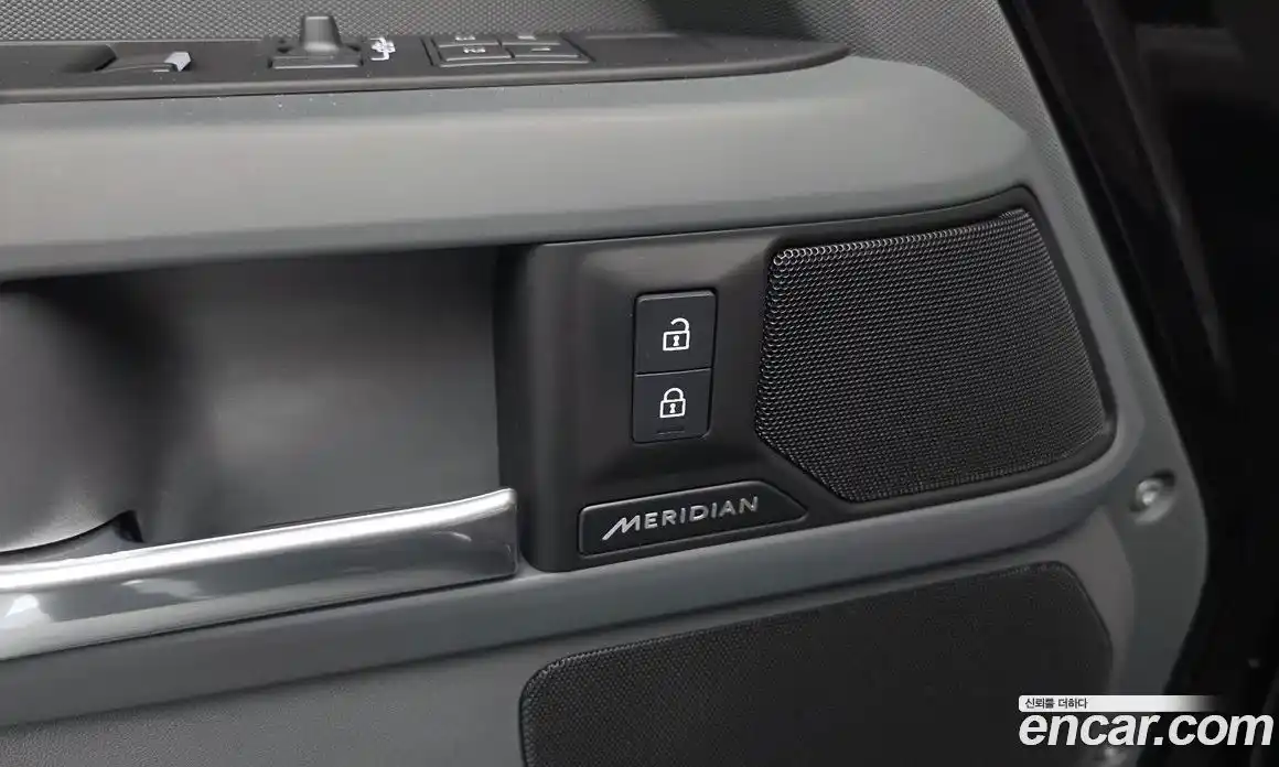 Land Rover Defender 2025 3.0 автомат (гидро), фото 32