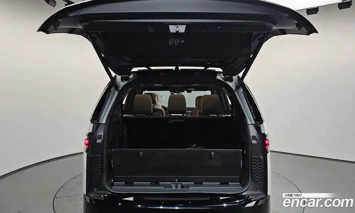 Land Rover Discovery 2025 3.0 автомат (гидро), фото 33