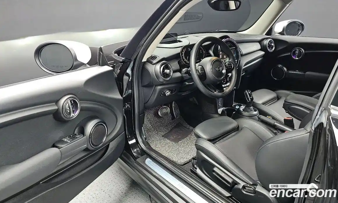 Mini Cooper 2021 1.5 автомат (гидро), фото 13
