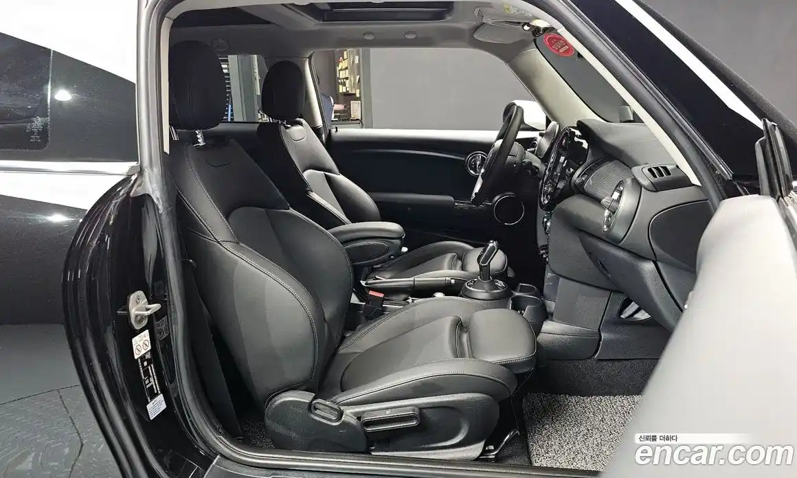 Mini Cooper 2021 1.5 автомат (гидро), фото 16
