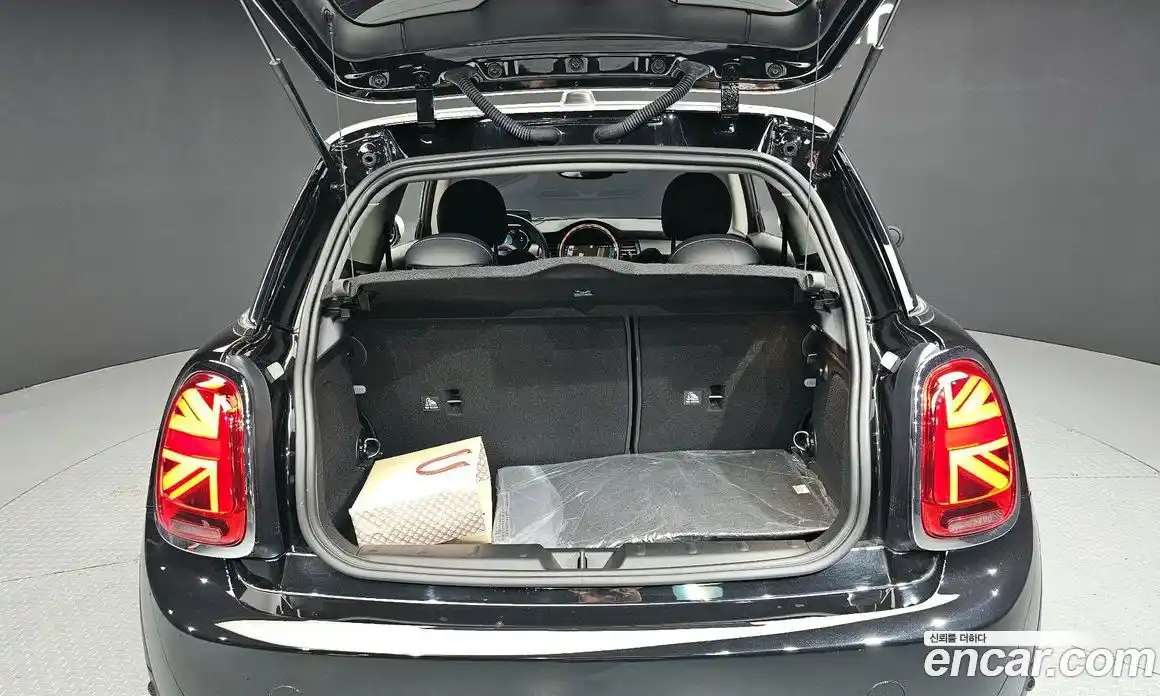 Mini Cooper 2021 1.5 автомат (гидро), фото 26