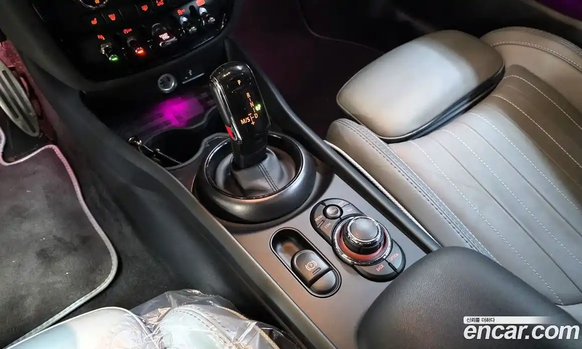 Mini Clubman 2023 2.0 автомат (гидро), фото 17