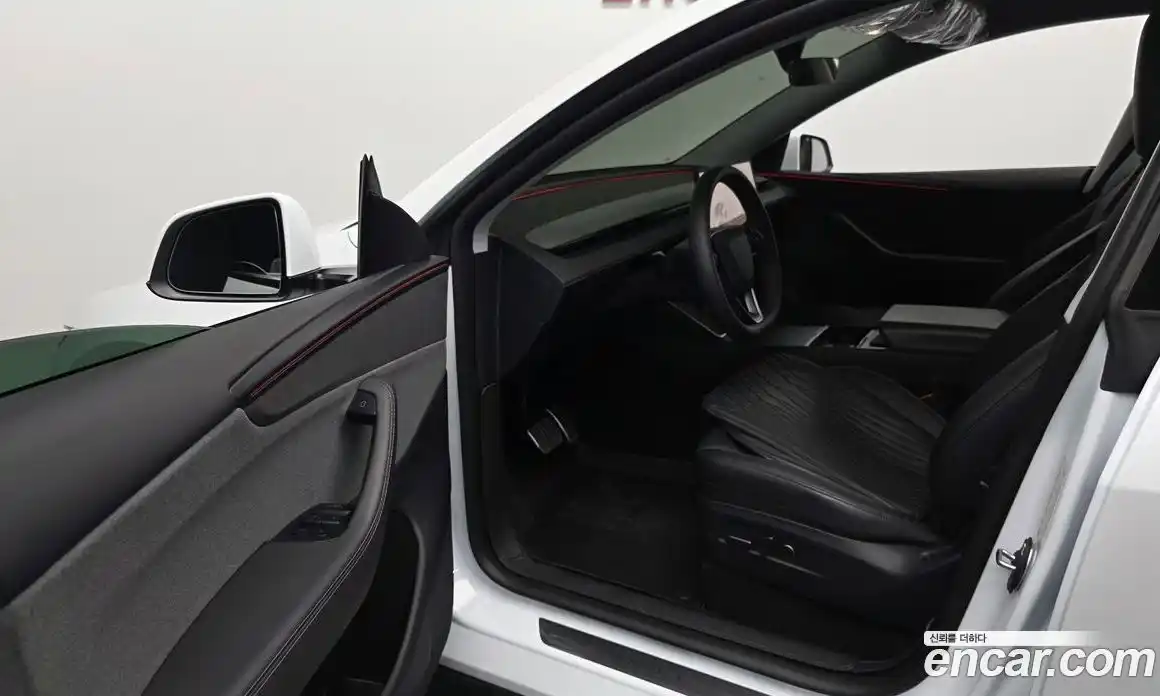 Tesla Model Y 2025 0.2 гидро, фото 12