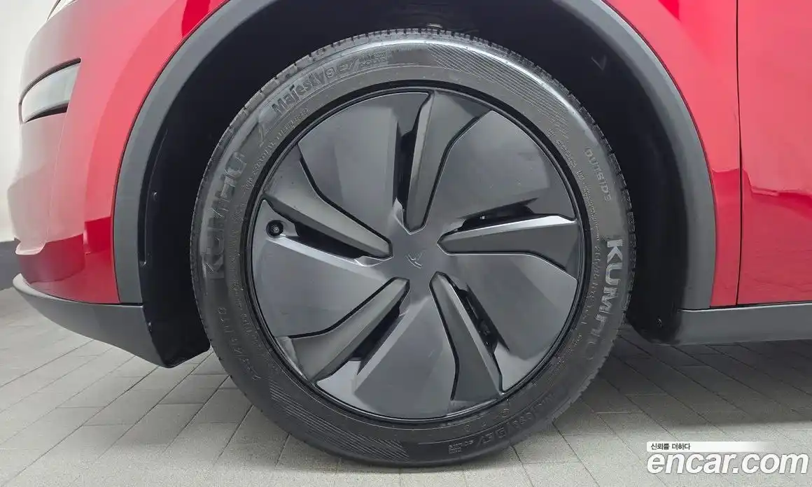 Tesla Model Y 2025 0.2 гидро, фото 5