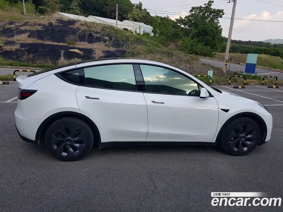 Tesla Model Y 2025 гидро, фото 5