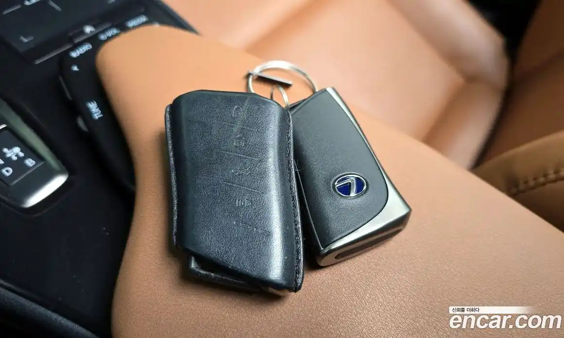 Lexus UX 2022 0.2 гидро, фото 23
