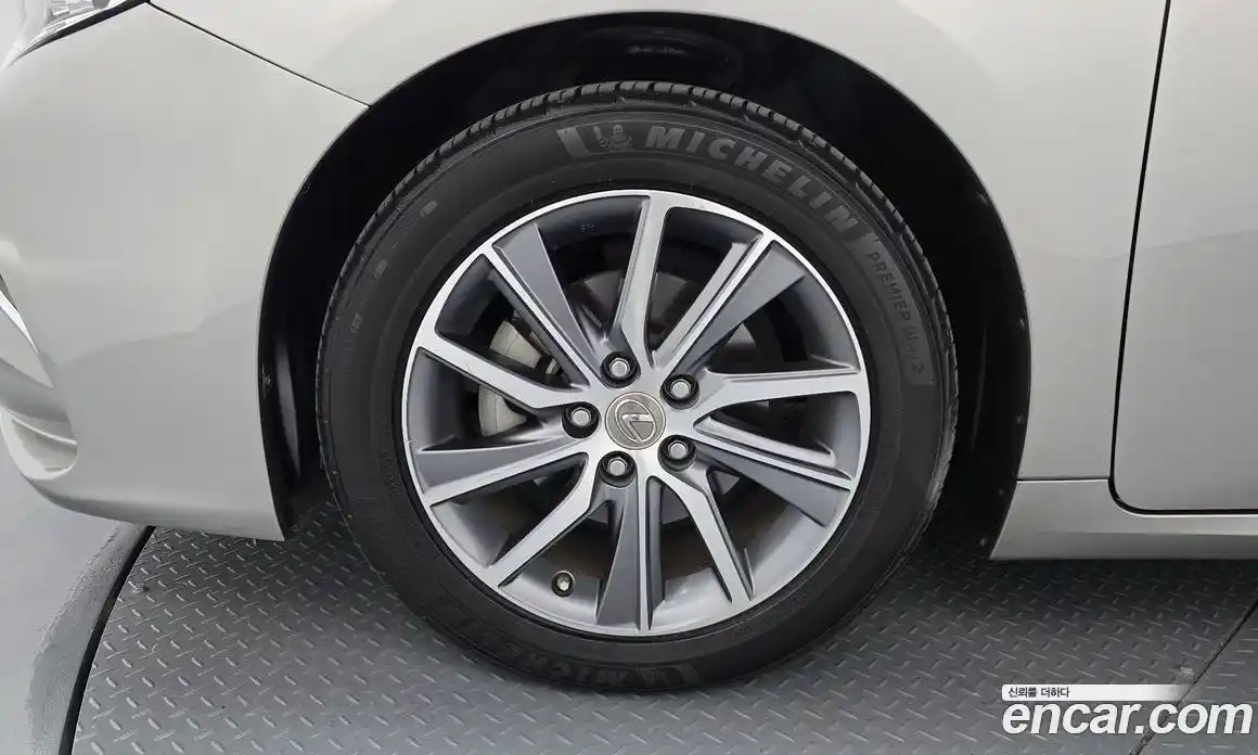 Lexus ES 2018 2.5 гидро, фото 5