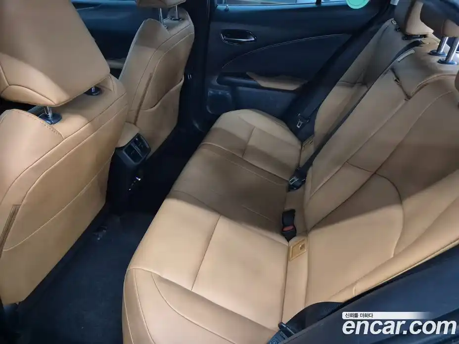 Lexus UX 2022 0.2 вариатор, фото 11