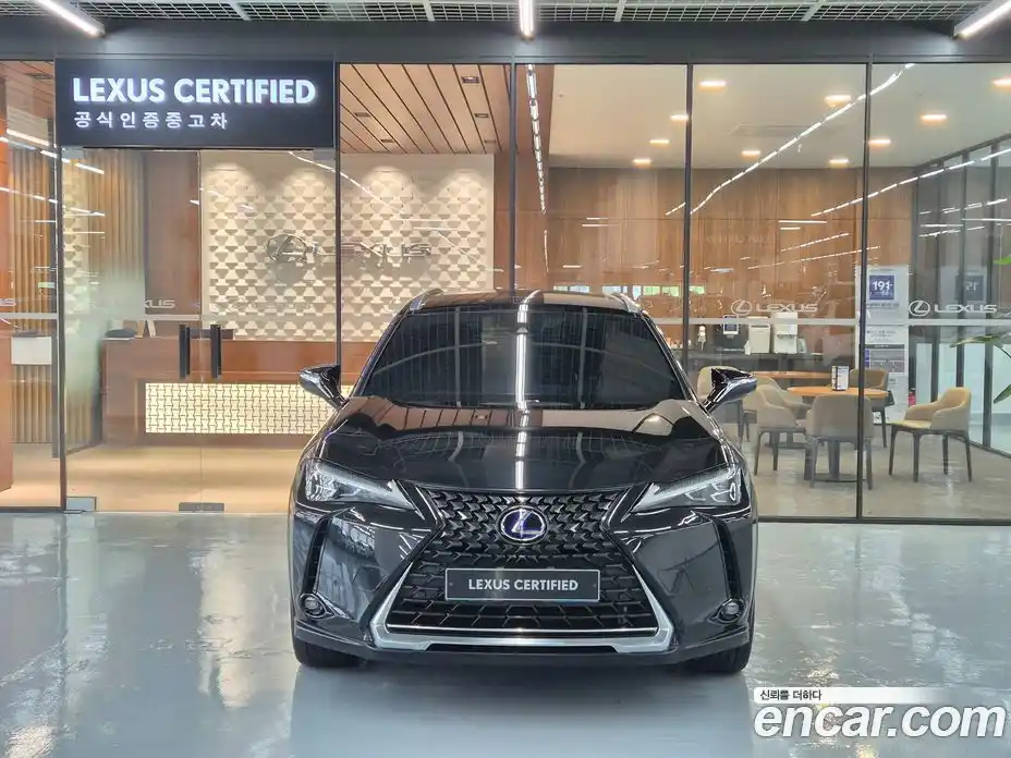 Lexus UX 2022 0.2 вариатор, фото 3