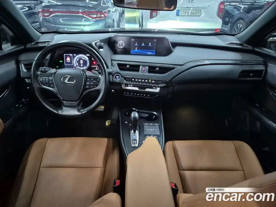 Lexus UX 2022 0.2 вариатор, фото 7