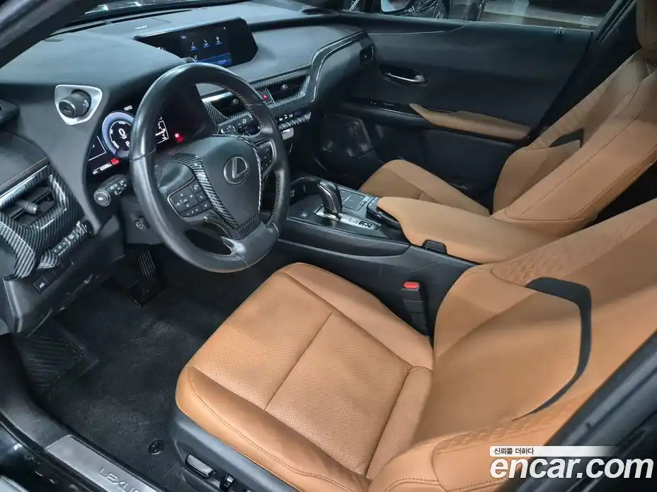 Lexus UX 2022 0.2 вариатор, фото 10
