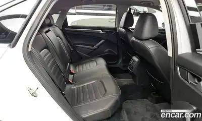 Volkswagen Passat 2016 1.8 автомат (гидро), миниатюра 12