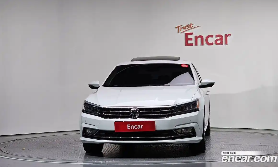 Volkswagen Passat 2016 1.8 автомат (гидро), фото 3