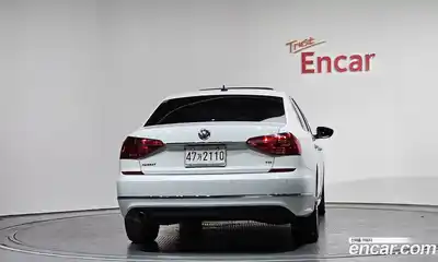 Volkswagen Passat 2016 1.8 автомат (гидро), миниатюра 4