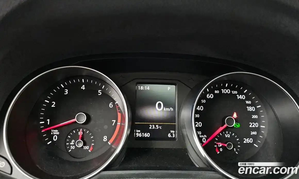 Volkswagen Passat 2016 1.8 автомат (гидро), фото 8
