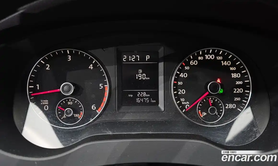 Volkswagen Jetta 2011 1.6 автомат (гидро), фото 8