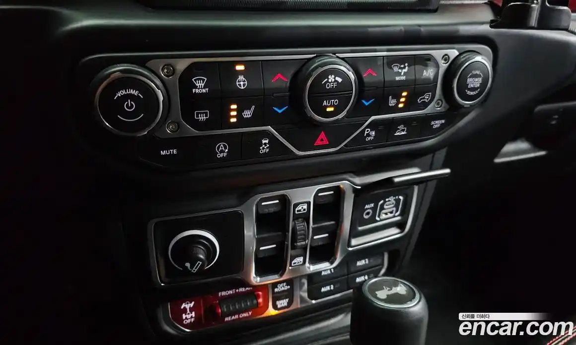 Jeep Wrangler 2021 2.0 автомат (гидро), фото 25
