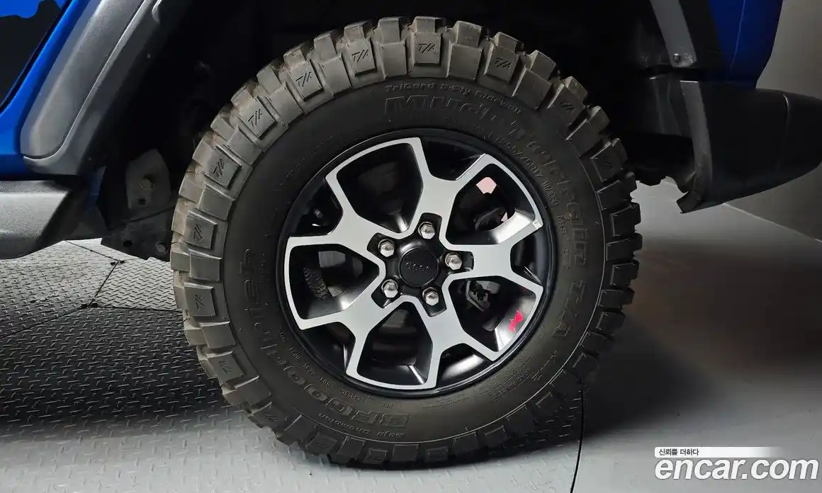 Jeep Wrangler 2021 2.0 автомат (гидро), фото 7
