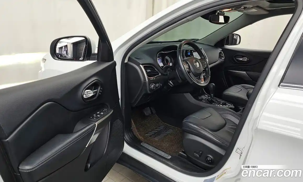 Jeep Cherokee 2021 2.4 автомат (гидро), фото 13