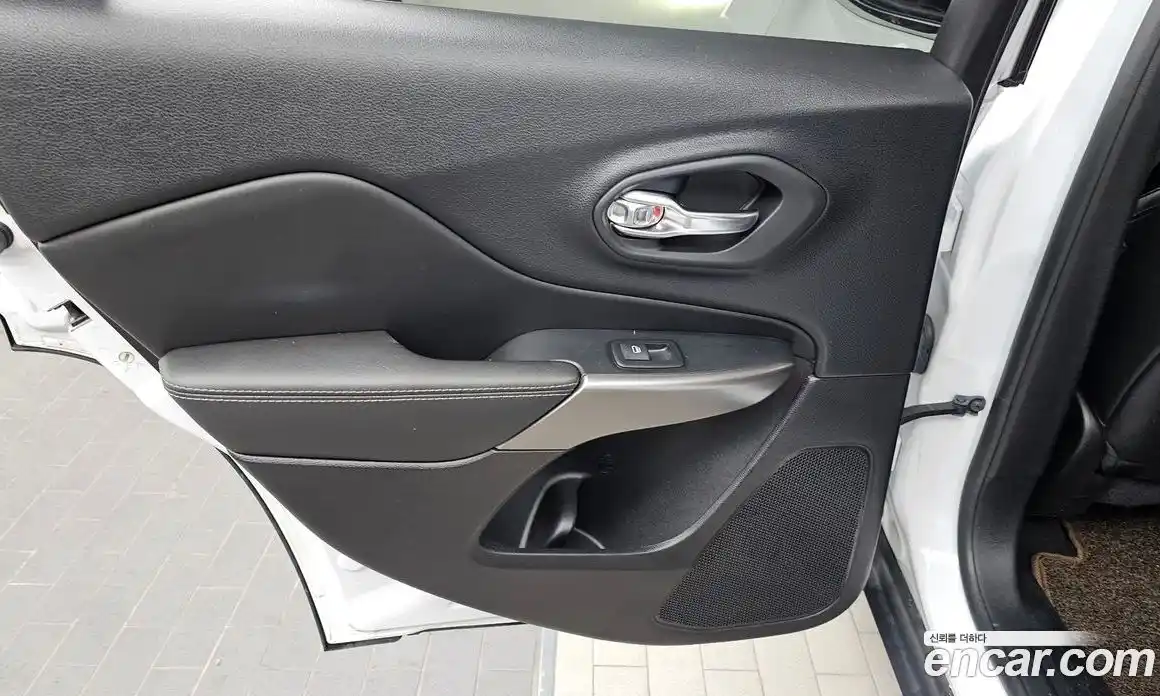Jeep Cherokee 2021 2.4 автомат (гидро), фото 15