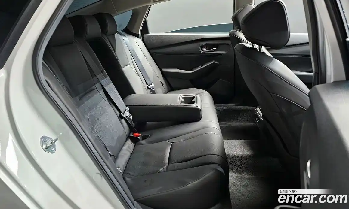 Honda Accord 2024 1.5 автомат (гидро), фото 18