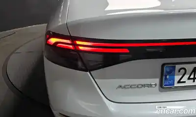 Honda Accord 2024 1.5 автомат (гидро), миниатюра 9