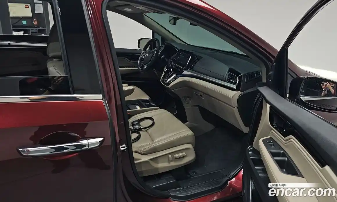 Honda Odyssey 2018 3.5 автомат (гидро), фото 15