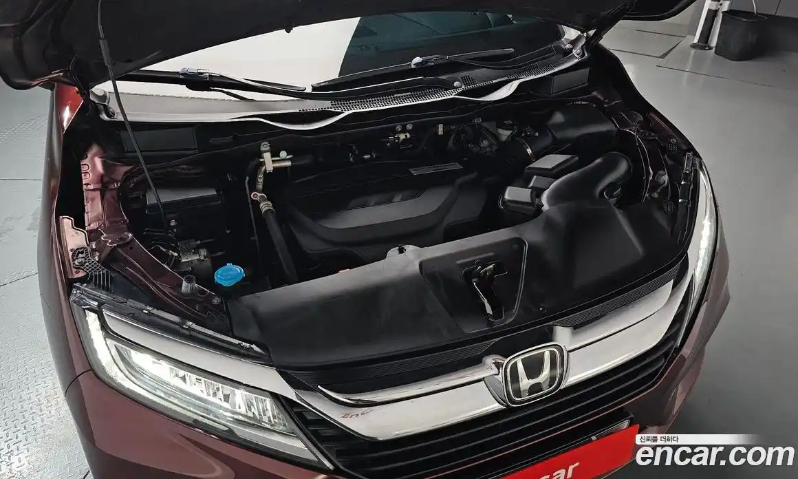 Honda Odyssey 2018 3.5 автомат (гидро), фото 5