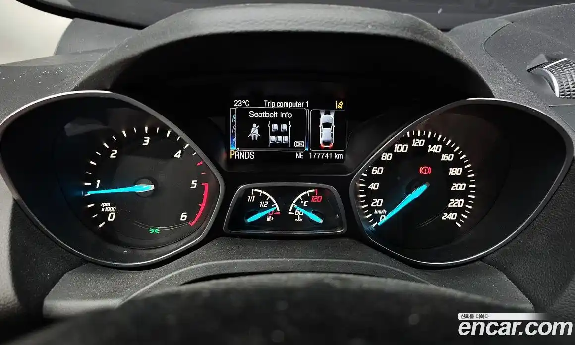 Ford Kuga 2016 2.0 автомат (гидро), фото 8