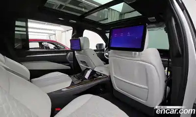 Cadillac Escalade 2025 6.2 гидро, миниатюра 12