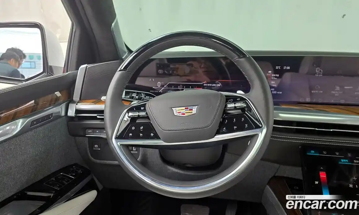 Cadillac Escalade 2025 6.2 гидро, фото 13