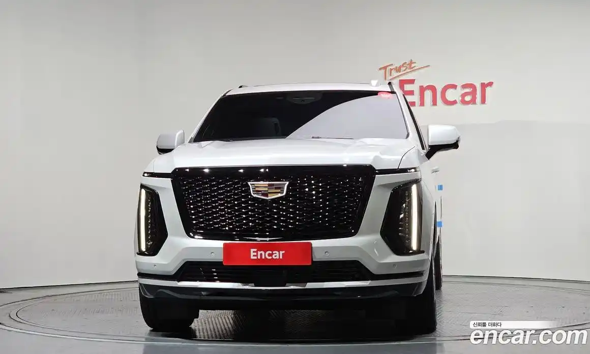 Cadillac Escalade 2025 6.2 гидро, фото 3