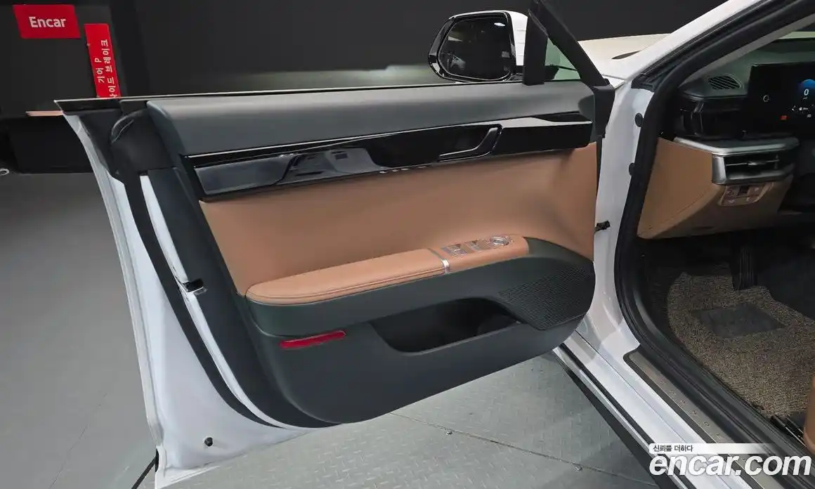 Hyundai Grandeur 2025 2.5 автомат (гидро), фото 14