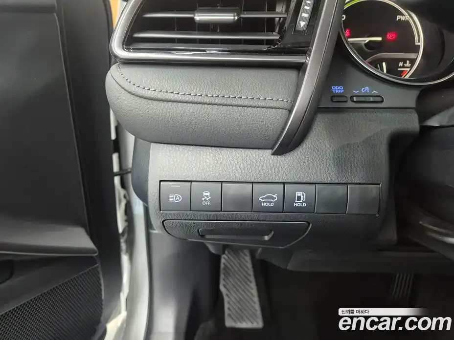 Toyota Camry 2023 2.5 вариатор, фото 13