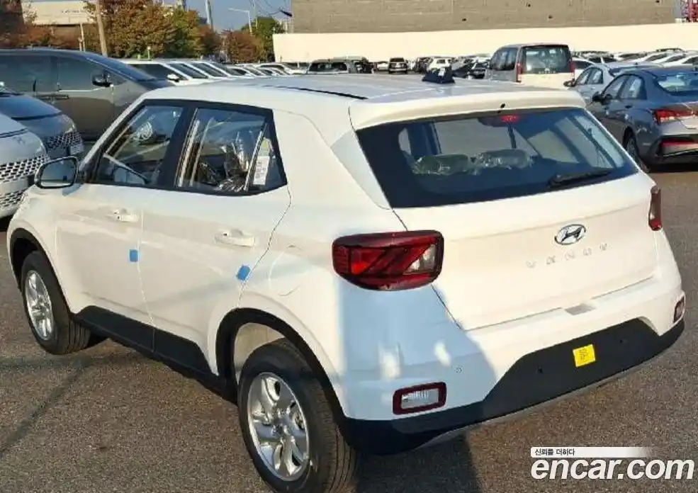 Hyundai Venue 2025 1.6 автомат (гидро), фото 9