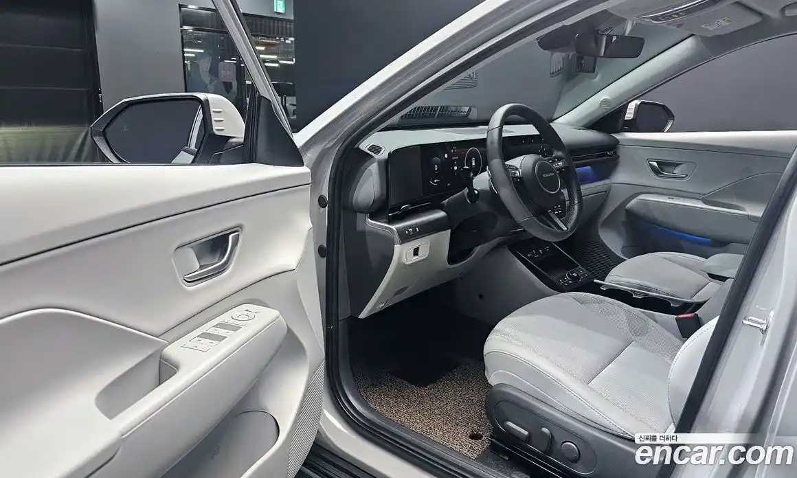 Hyundai Kona 2025 1.6 автомат (гидро), фото 13