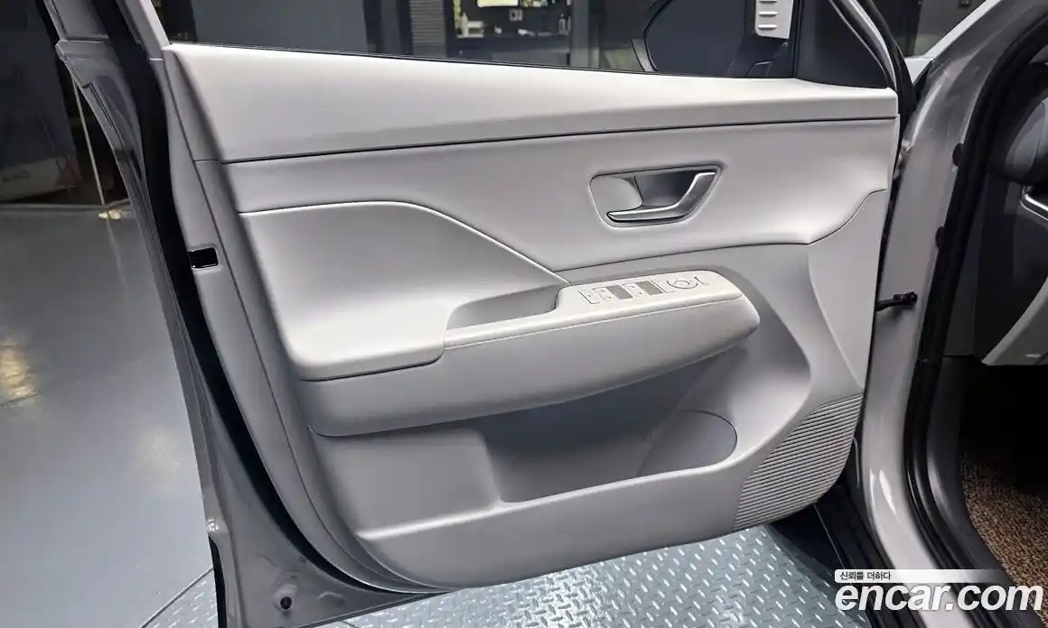 Hyundai Kona 2025 1.6 автомат (гидро), фото 14